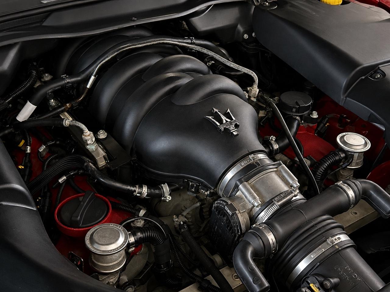 Maserati GranTurismo 4.7 V8 MC Sport