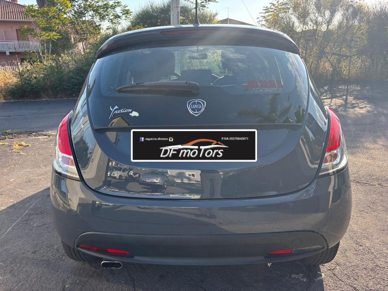 Lancia Ypsilon -2015