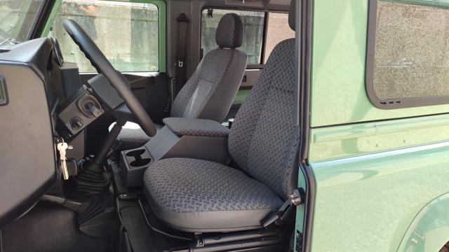 LAND ROVER Defender 90 2.2 TD4 N1 - PARI AL NUOVO