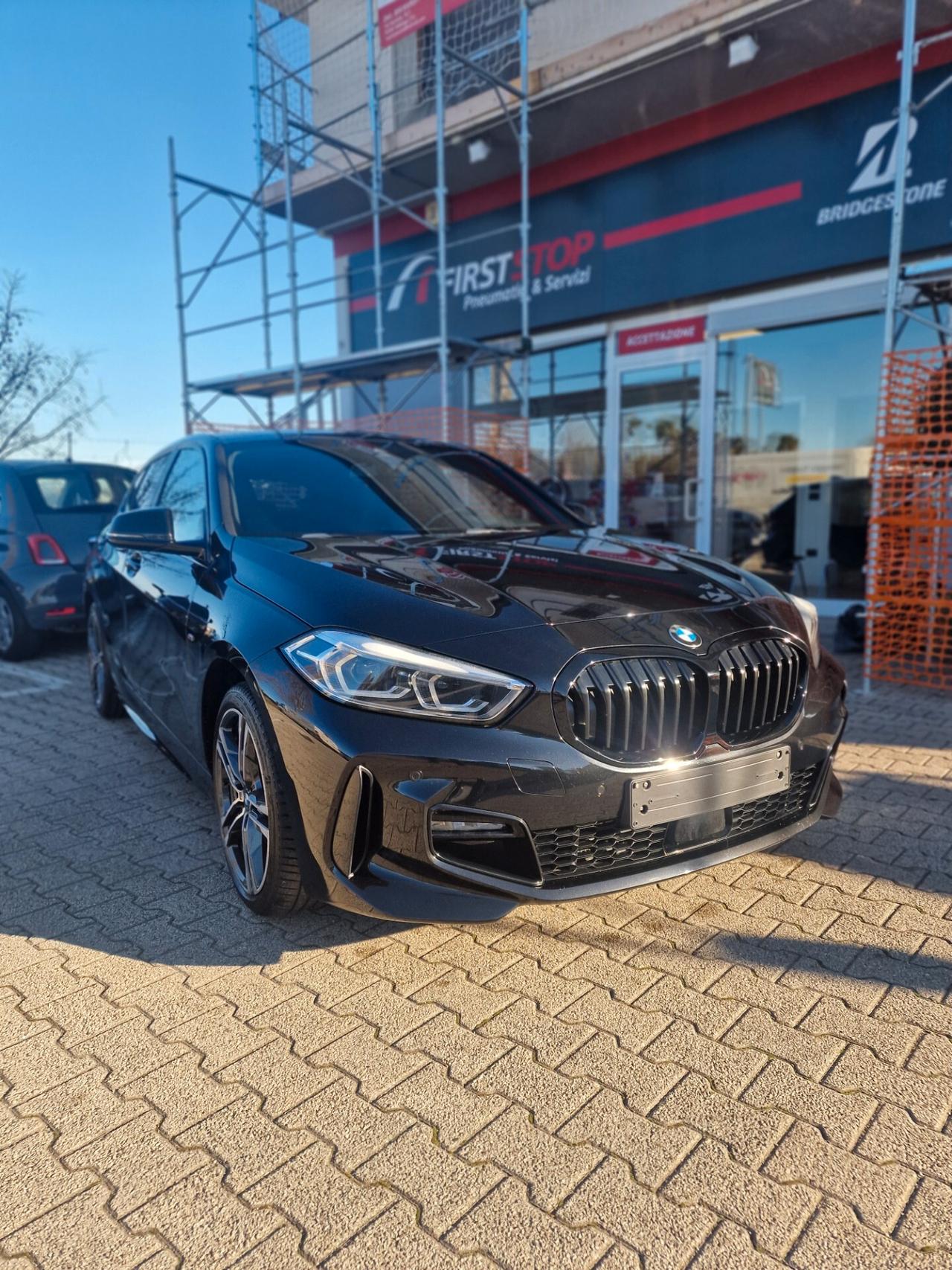 Bmw 116 116d 5p. Msport