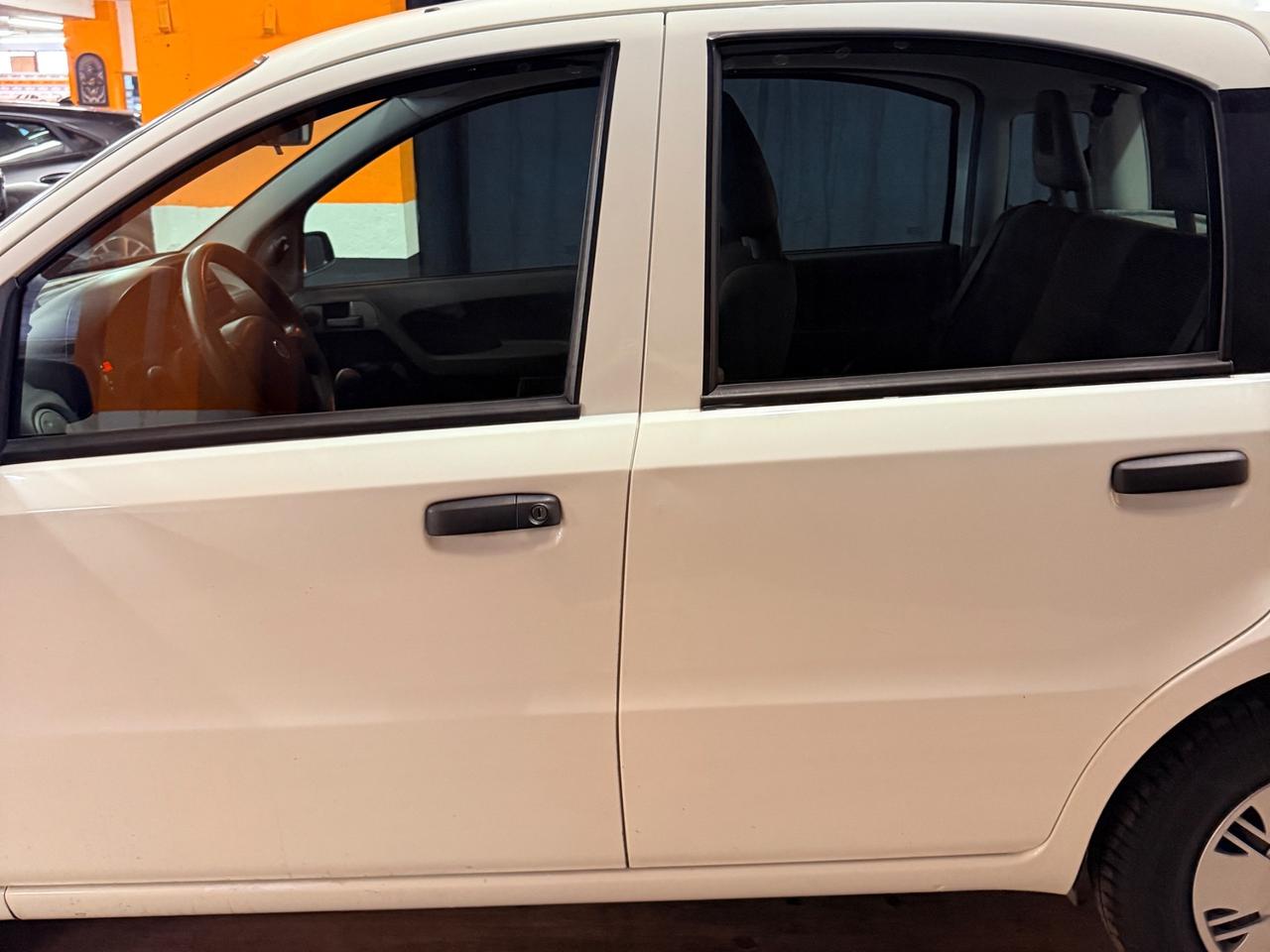BELLISSIMA FIAT PANDA CON 113.991 KM