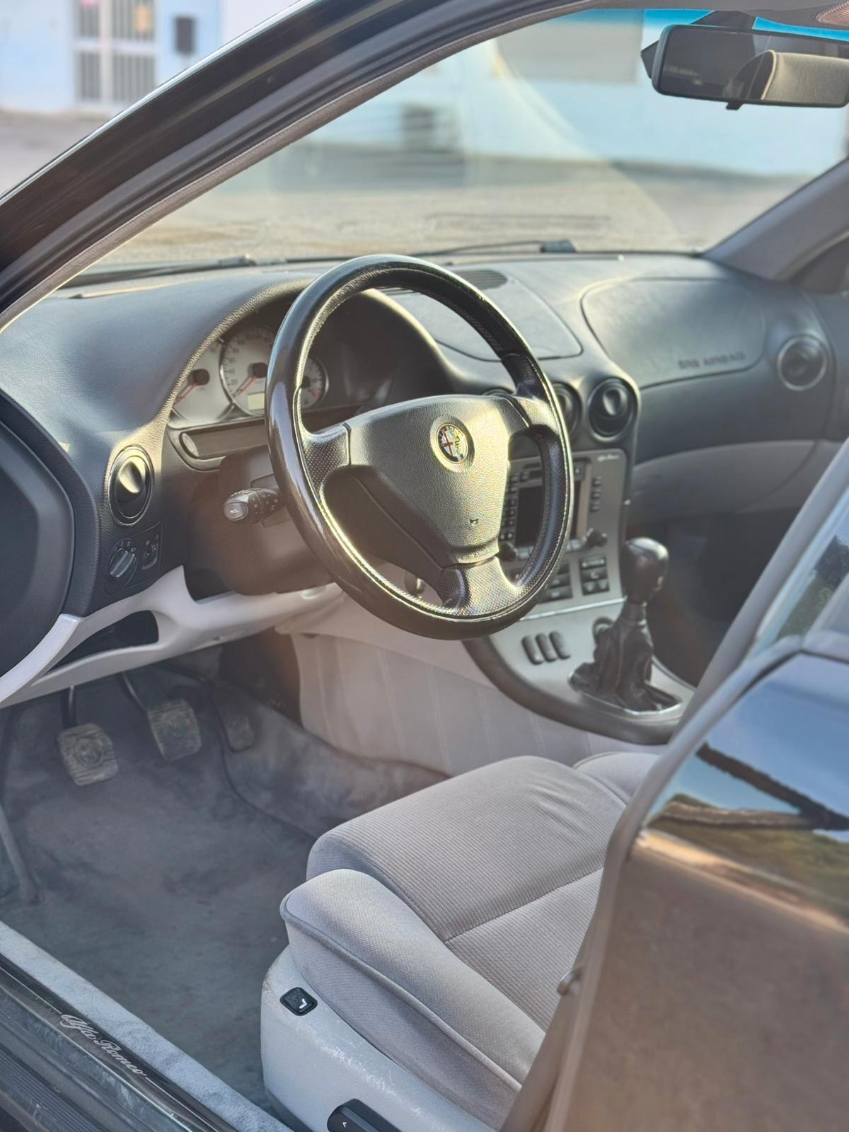 Alfa Romeo 166 2.0 V6 TURBO Super – Condizioni da collezione