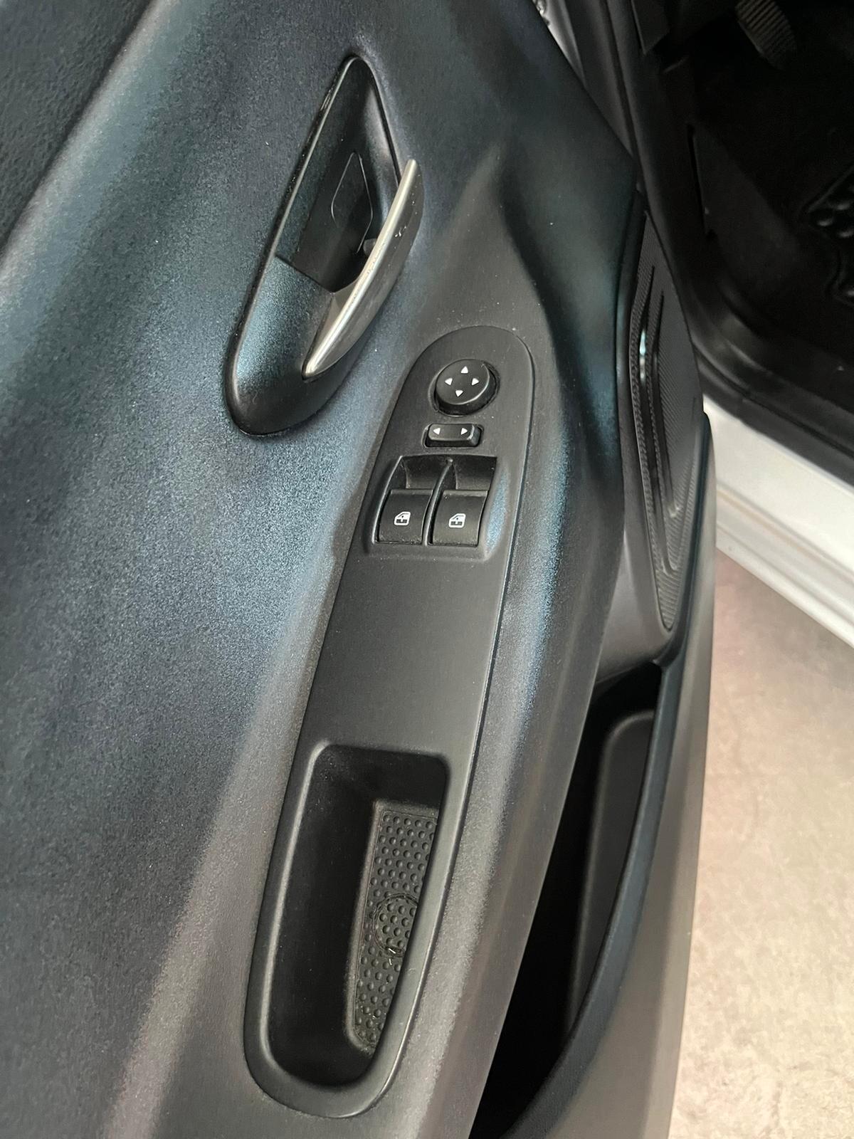Lancia Ypsilon 1.2 69 CV 5 porte Gold NON VINCOLATO A FINANZ