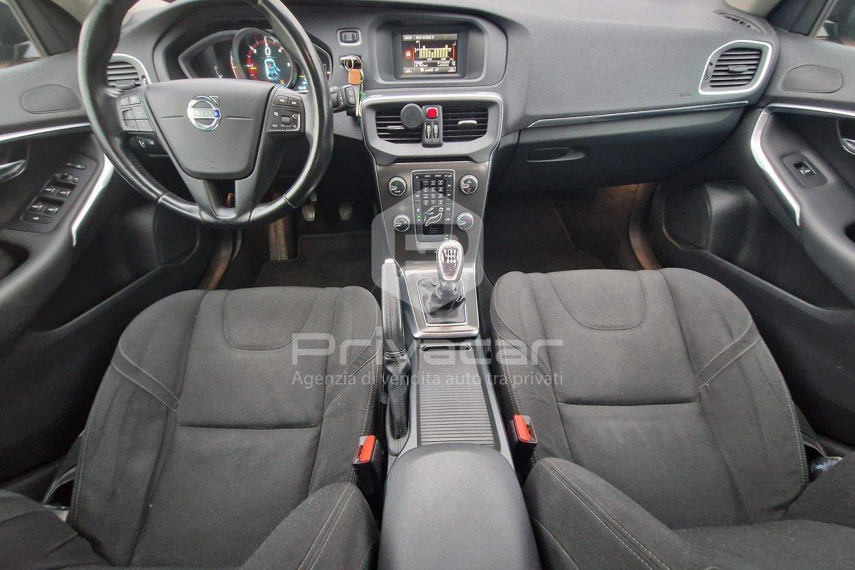 VOLVO V40 D2 1.6 Kinetic