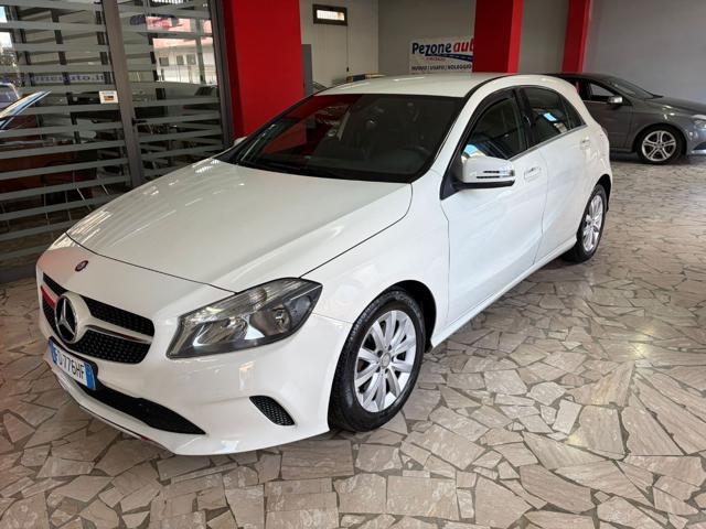 MERCEDES-BENZ A 200 d Automatic 4Matic Premium