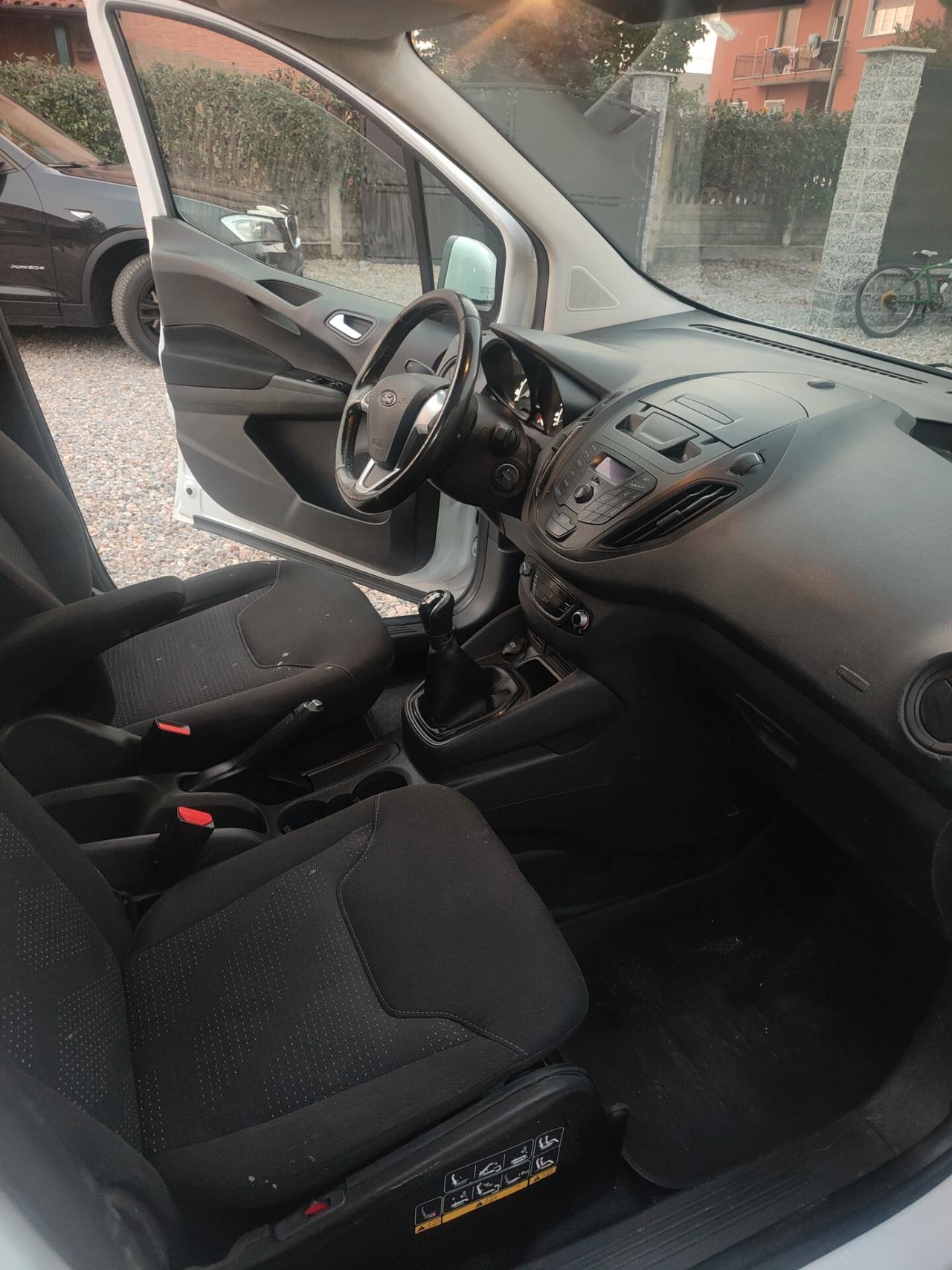 ford courier anno 2018 euro 6b unico proprietario