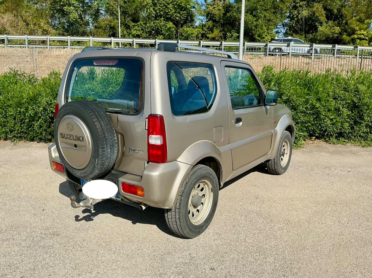 Suzuki Jimny 1.3i 16V cat 4WD JLX