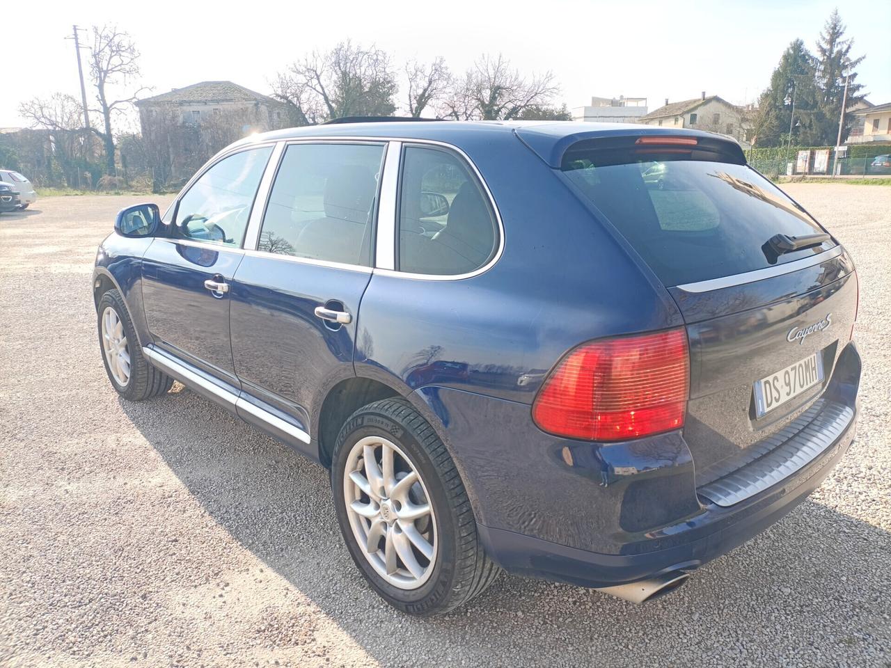 Porsche Cayenne 4.5S V8
