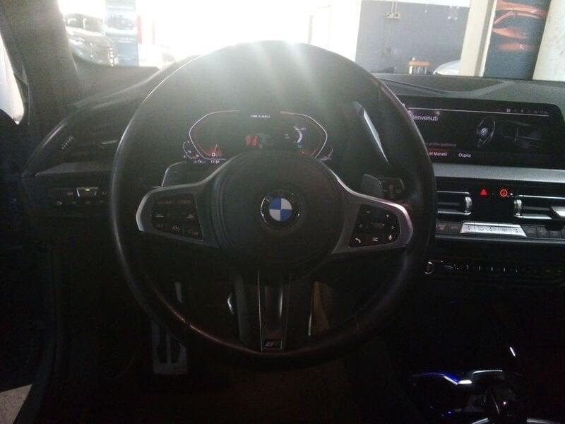 BMW Serie 1 (F40) M 135i xDrive