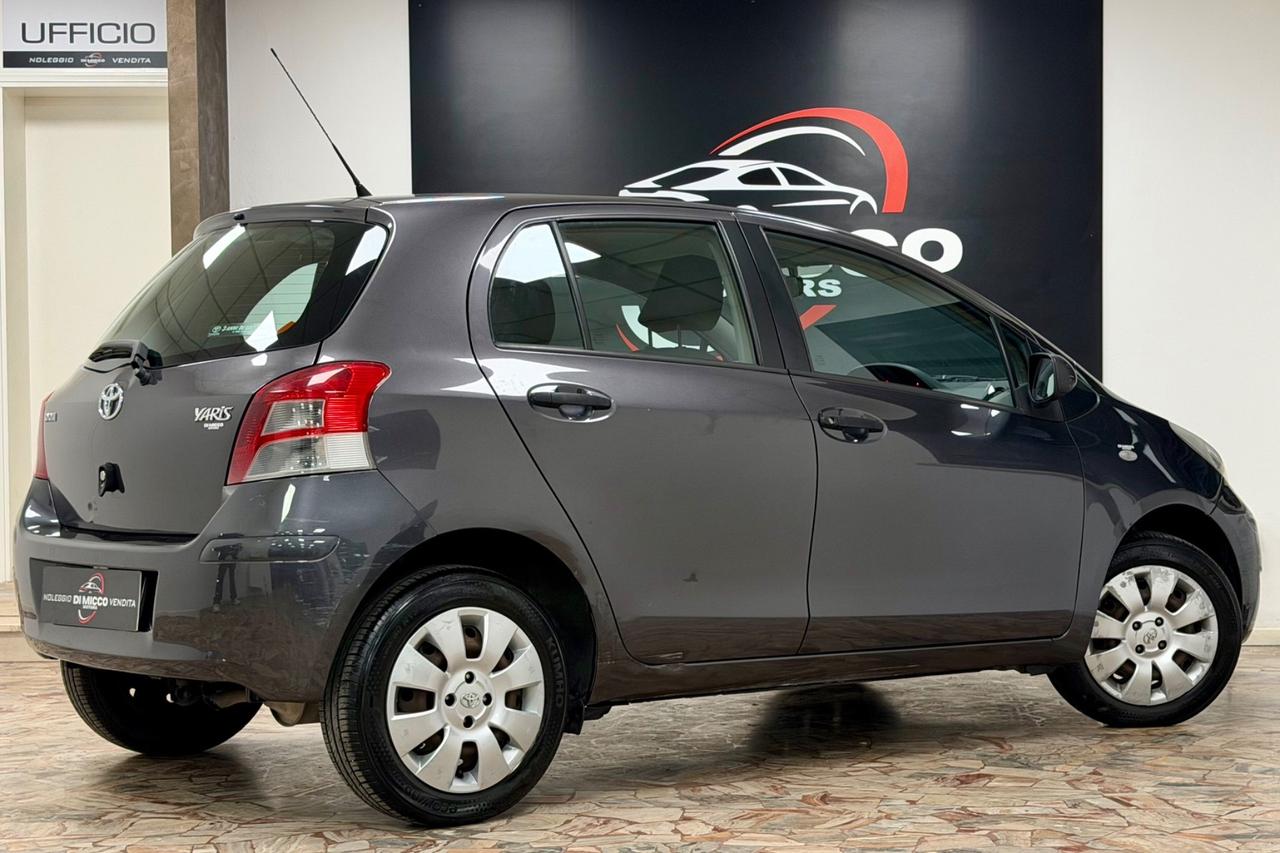 Toyota Yaris 1.0 5 porte Sol