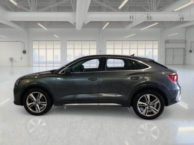 AUDI Q3 35 TDI quattro S tronic S line edition