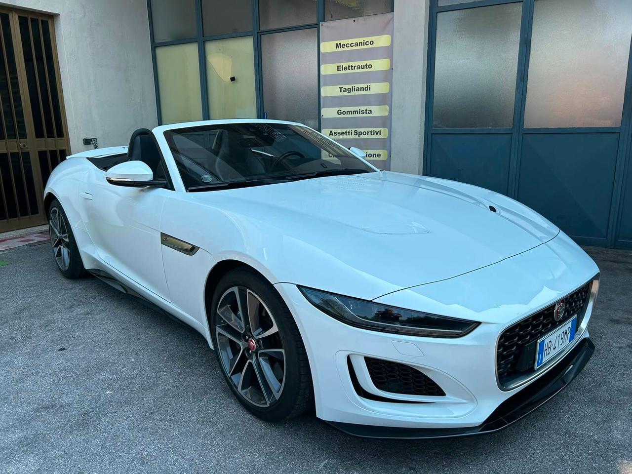 Jaguar F-Type 2.0 aut. Convertibile R-Dynamic 2021