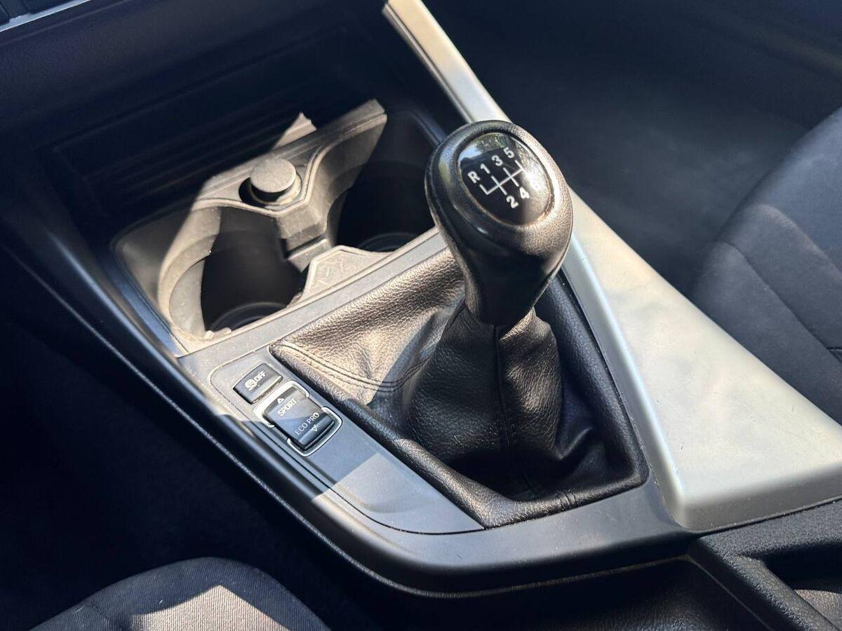 BMW Serie 1 116d Urban 5p