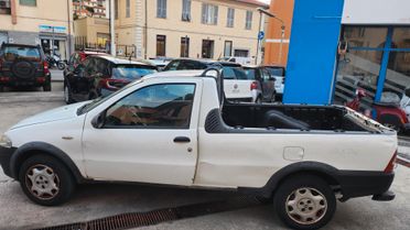 Fiat Strada 1.9 JTD Pick-up