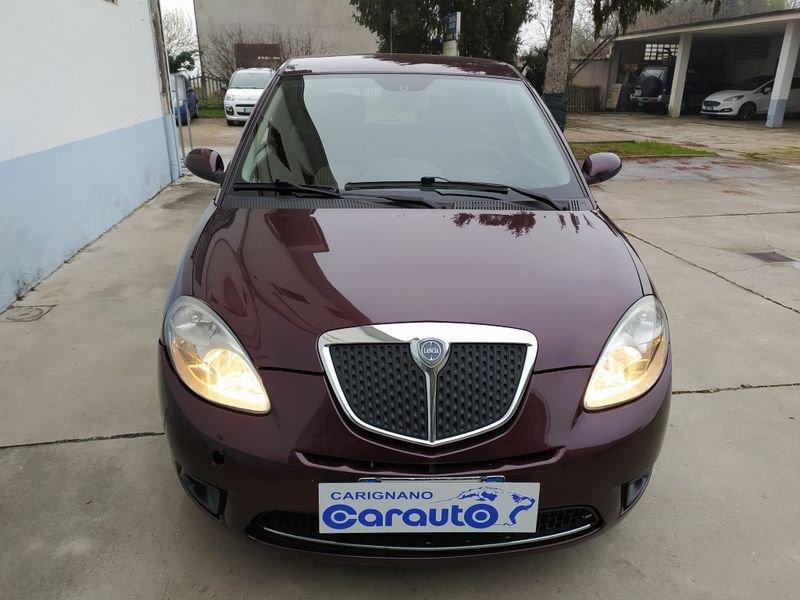 Lancia Ypsilon 1.3 MJT 75 CV Oro