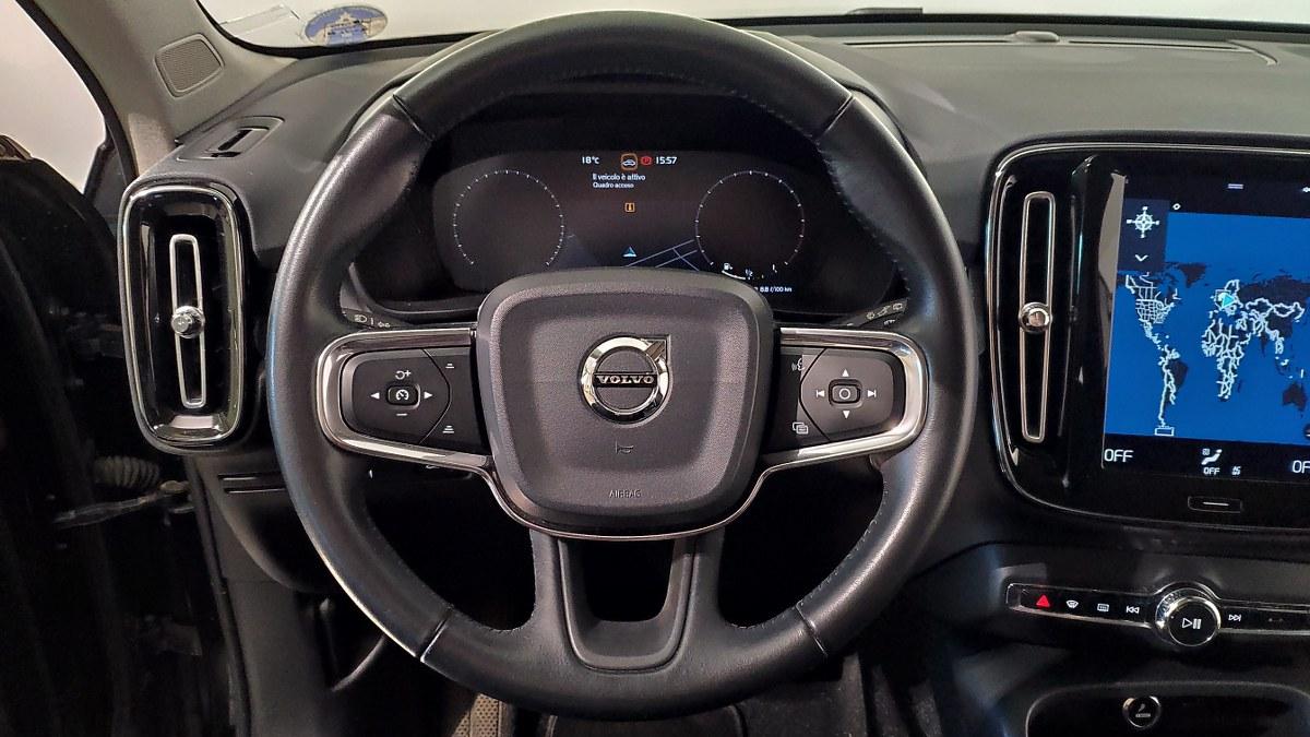 VOLVO Xc40 T4 Awd Geartronic Momentum