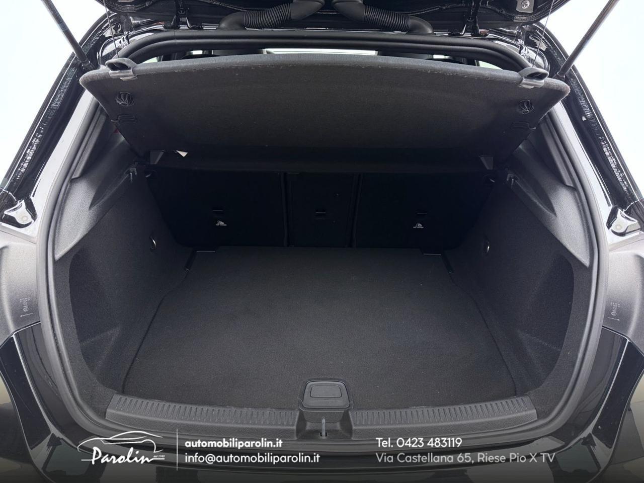 MERCEDES-BENZ A 35 AMG 4Matic Night-Multibeam-LEDambient-Camera360-19''