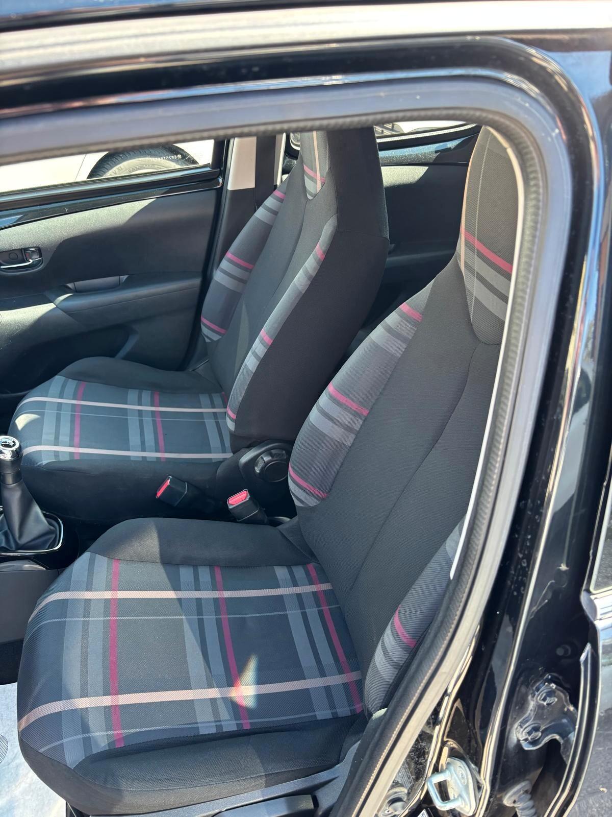 Peugeot 108 VTi 68 5 porte Allure TOP!