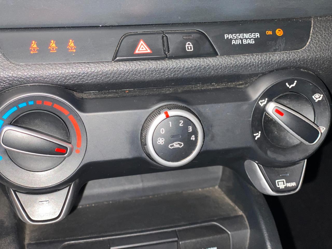 Kia Stonic 1.2 DPI Urban NEOPATENTATI