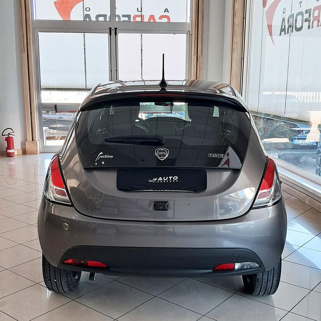 Lancia Ypsilon 1.0 FireFly 5 porte S&S Hybrid Gold