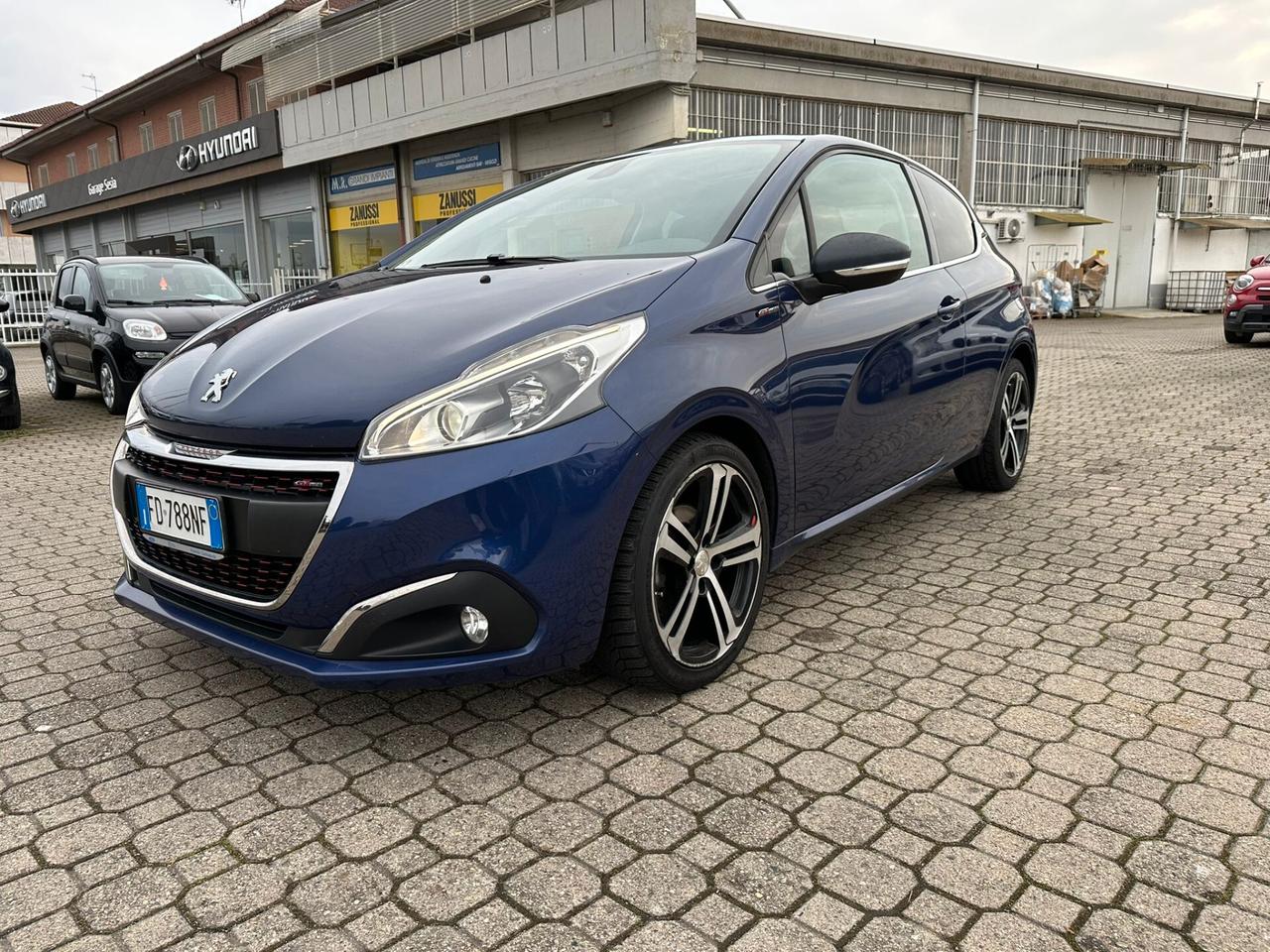 Peugeot 208 BlueHDi 100 3 porte GT Line