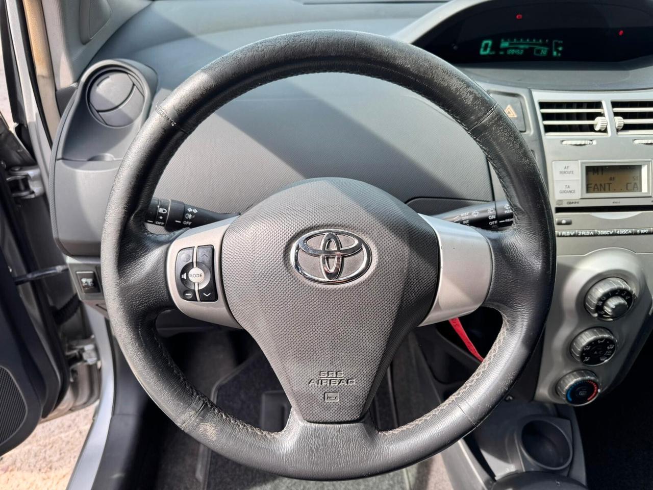 Toyota Yaris 1.3 3p. AUTOMATICA
