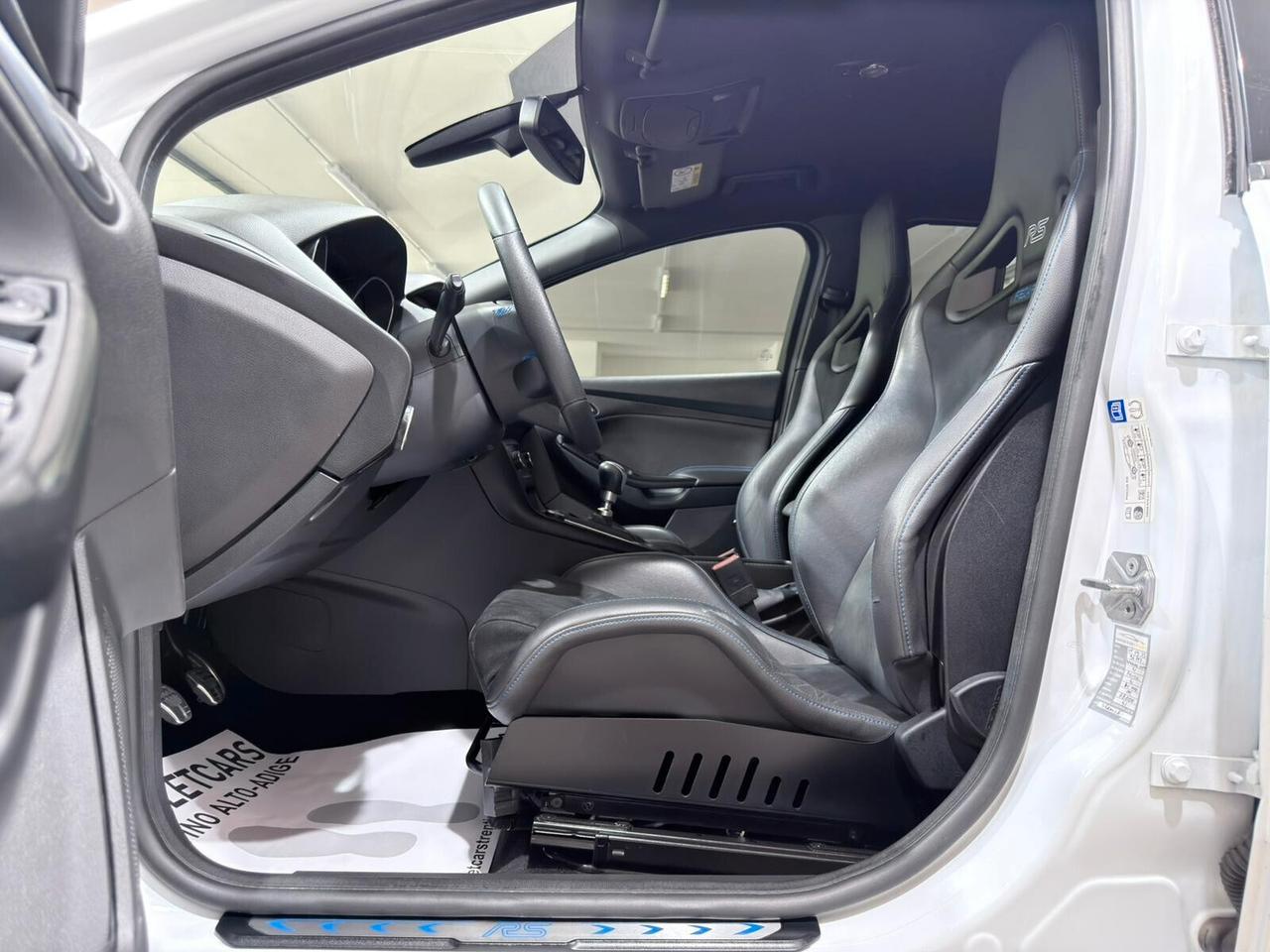 FORD FOCUS RS 2.3 350cv PERFORMANCE RECARO/REMUS