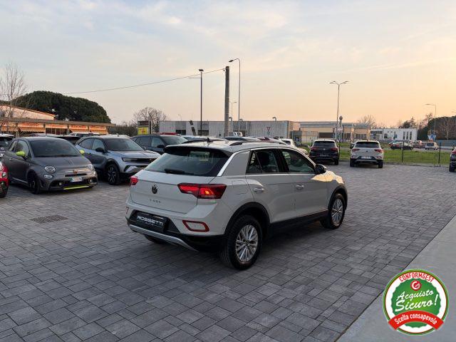VOLKSWAGEN T-Roc 1.0 TSI RESTYLING ANCHE PER NEOPATENTATI