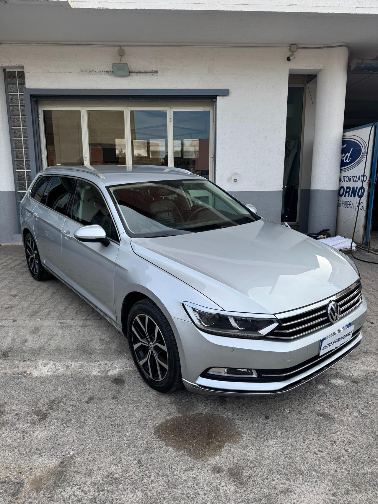 VOLKSWAGEN PASSAT Variant 2.0 tdi Highline 150cv dsg