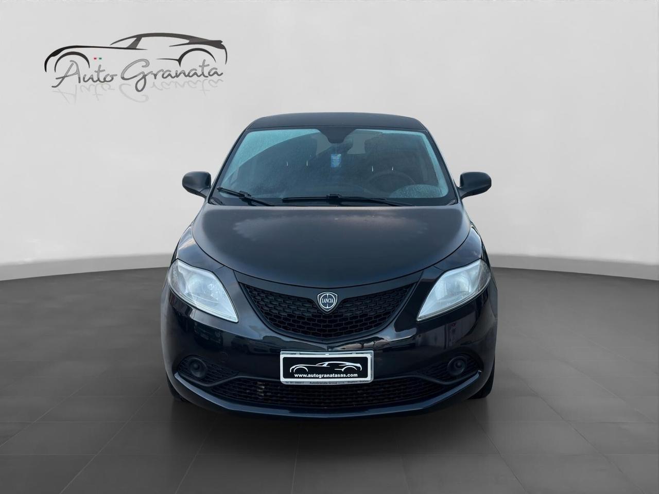 Lancia Ypsilon 1.2 69cv GPL Ecochic Black and Noir