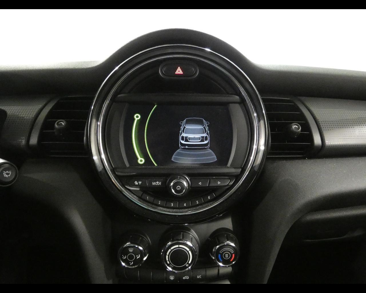 MINI Mini 5 porte (F55) - Mini 1.5 Cooper D Business 5 porte