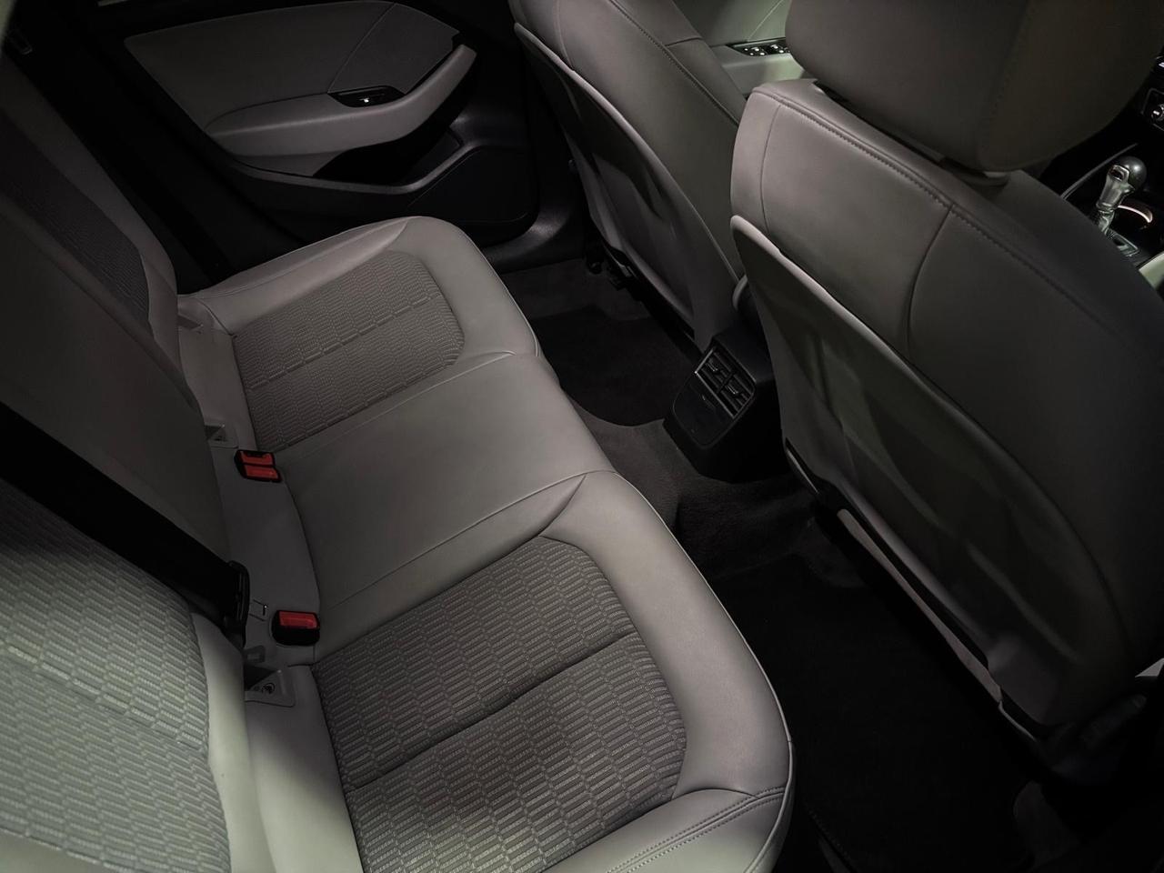 Audi A3 SPB 1.6 TDI S tronic Sport