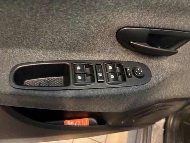 LANCIA Ypsilon 1.0 FireFly 5 porte S&S Hybrid Silver Plus