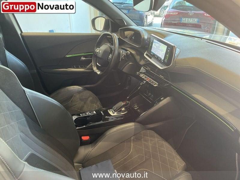 Peugeot 2008 PureTech 155 EAT8 S&S GT