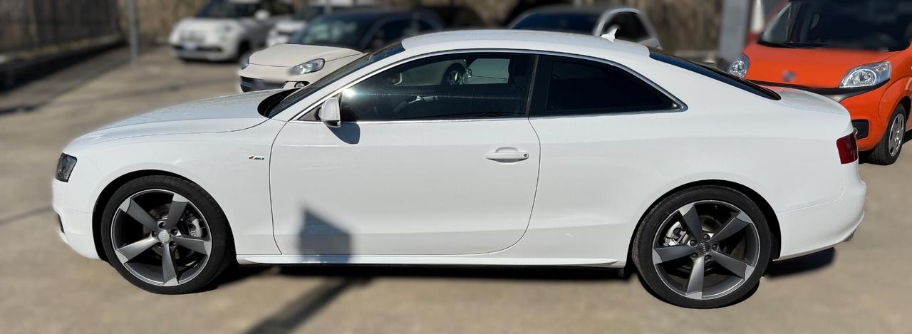 Audi A5 2.0 TDI QUATTRO S-LINE