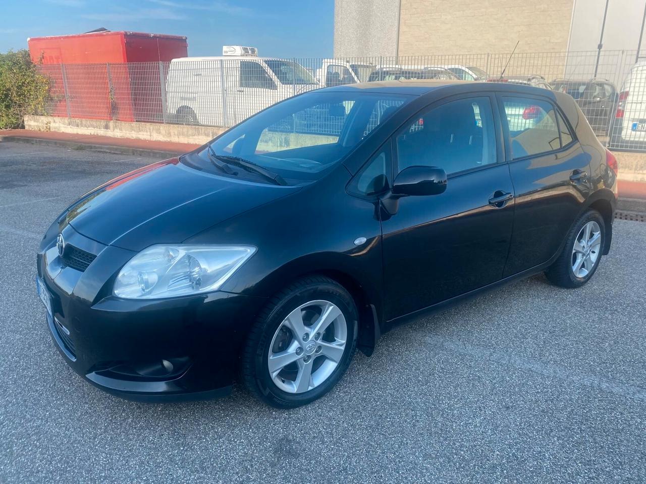 Toyota Auris 2.0 D-4D DPF 5 porte Sol MY'08