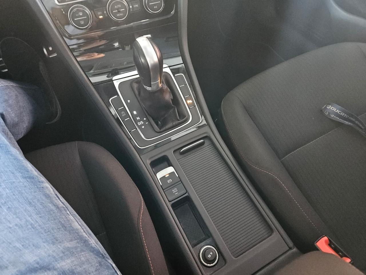 Volkswagen Golf 1.0 TSI 110 CV DSG Sound Edition
