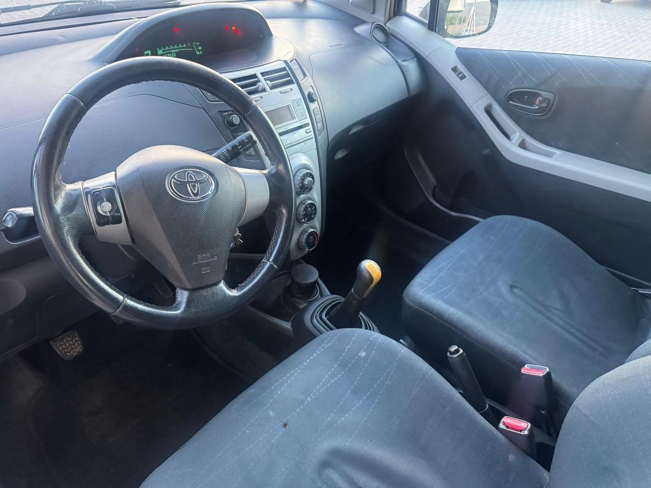 Toyota Yaris 1.0 VVT-i Sol #50407