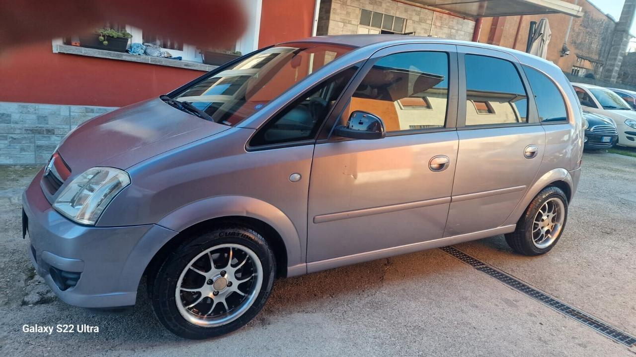 Opel Meriva 1.4 16V Cosmo metano neop