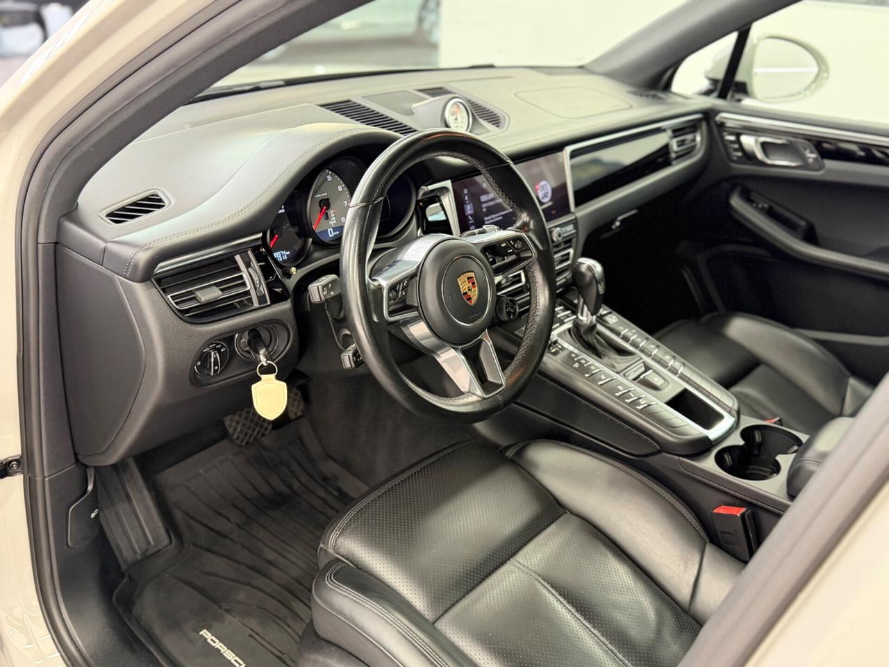 Porsche Macan 3.0 S --GRIGIO GESSO--