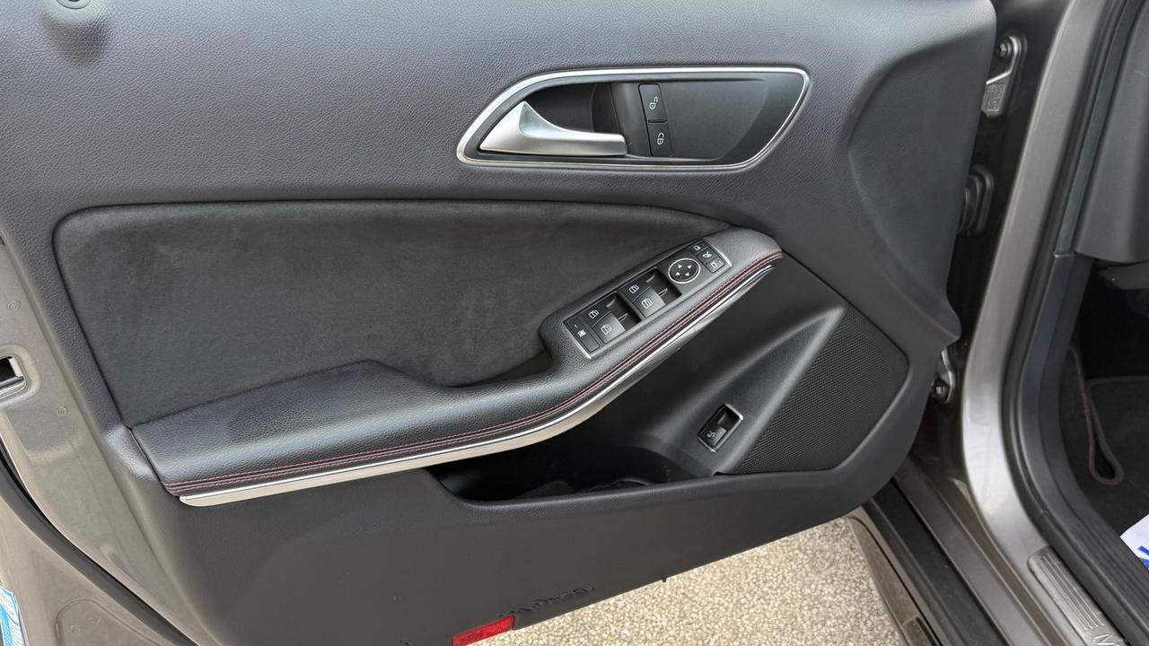 Mercedes-benz GLA 250 Automatic 4Matic Premium amg