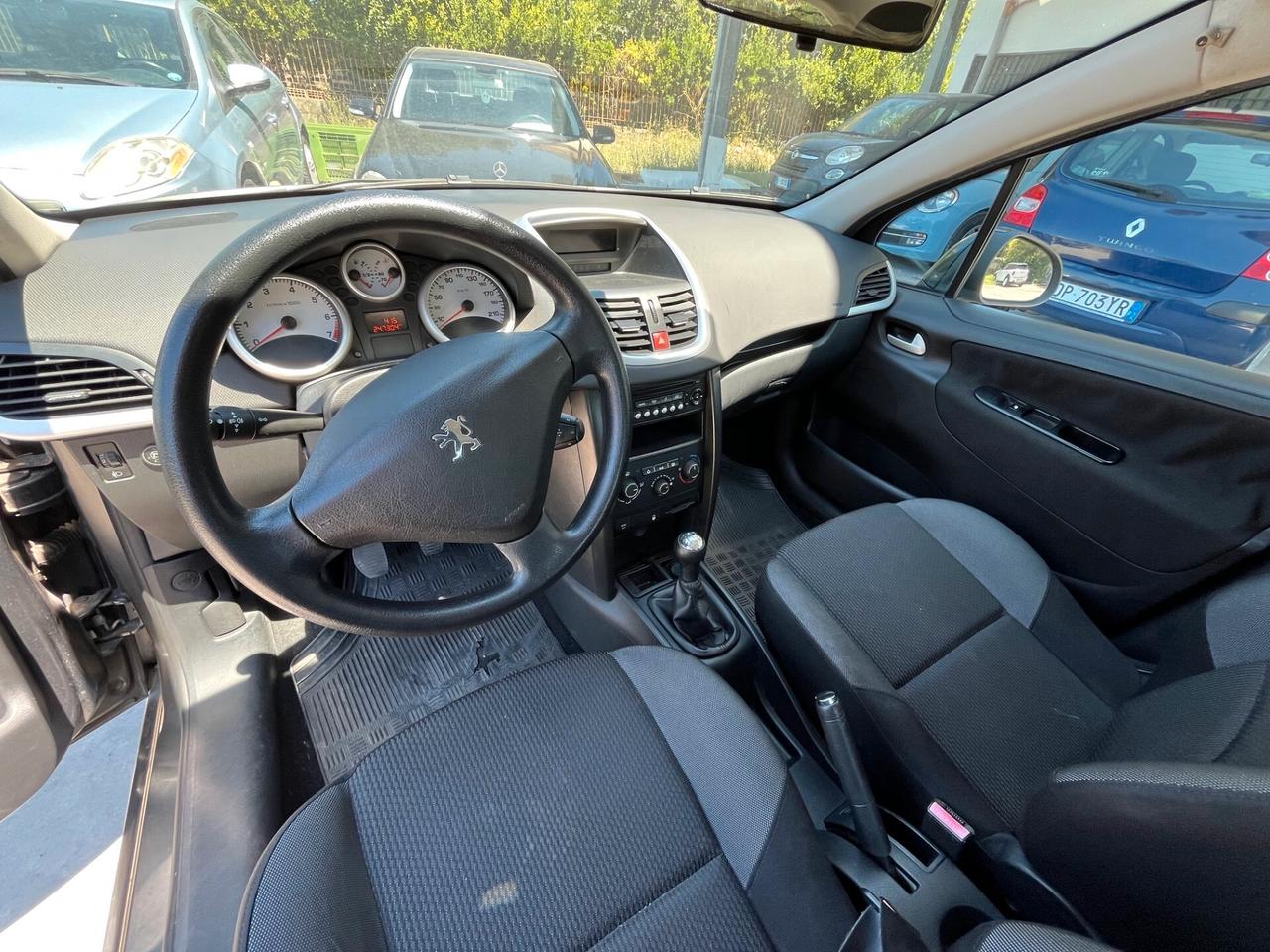 Peugeot 207 1.4 8V 75CV 5p. Access ECO GPL