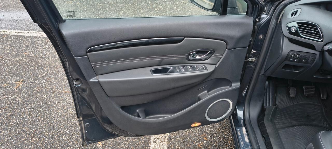 Renault Scenic Scénic X-Mod 1.5 dCi 110CV Luxe