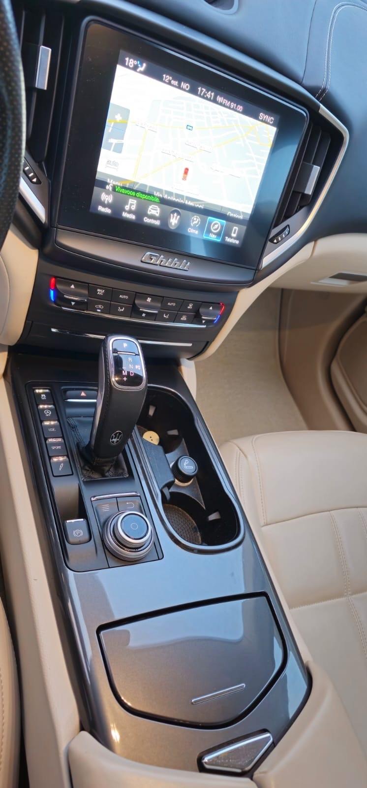 Maserati Ghibli V6 Diesel 275 CV Gransport