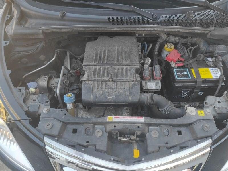 Lancia Ypsilon 1.2 8v Silver s&s 69cv