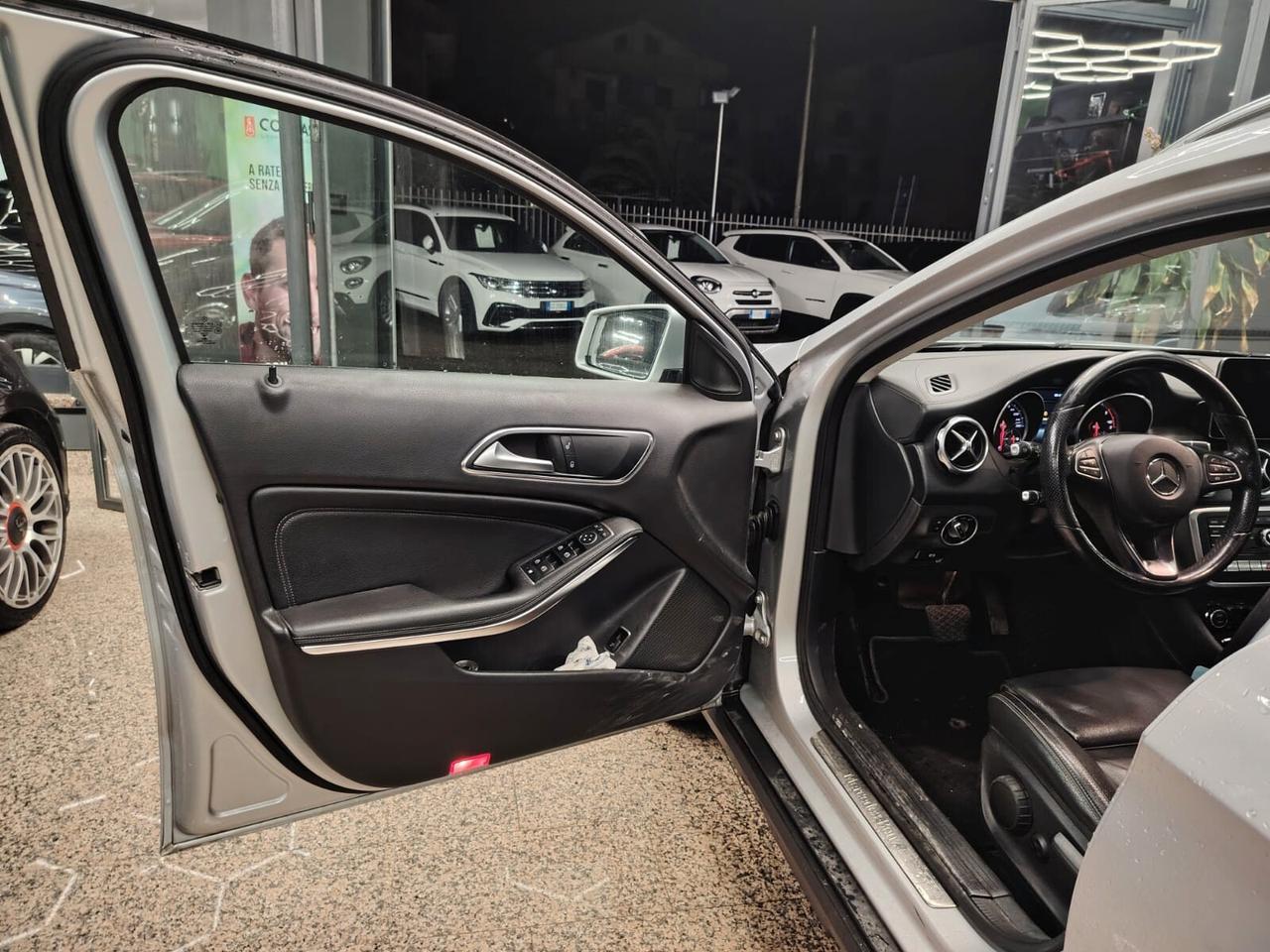 Mercedes-Benz GLA 220 d Automatic 4Matic Sport