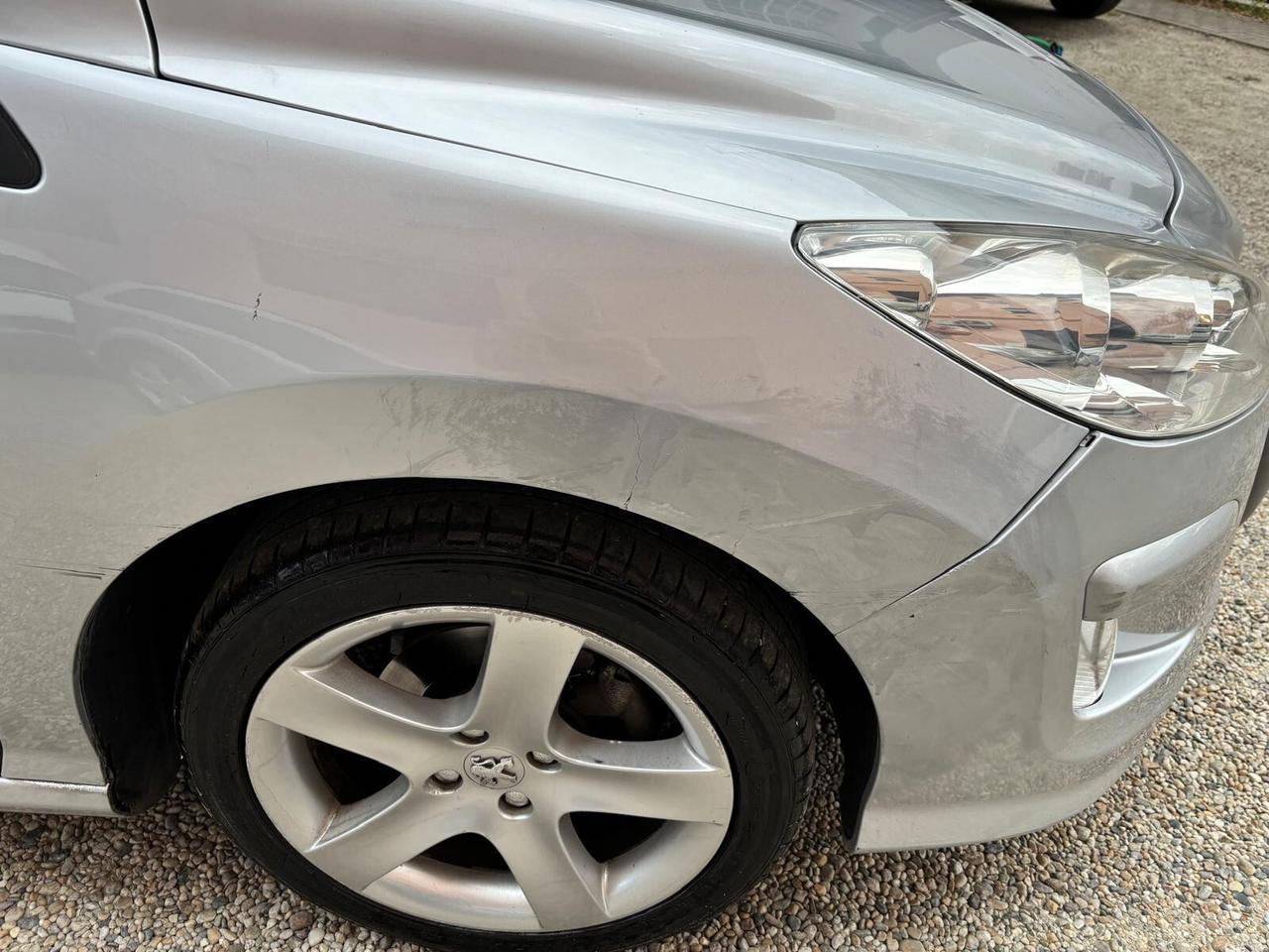 Peugeot 308 1.6 HDi 110CV SW Ciel Féline