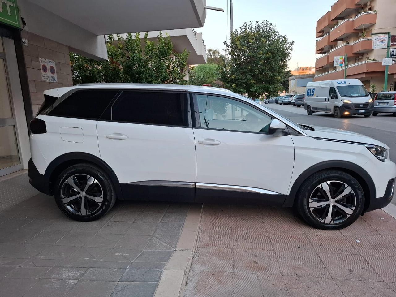 Peugeot 5008 Peugeot 5008 2.0 HDI 150 cv