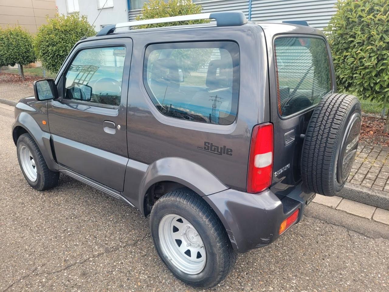 Suzuki Jimny Stile ediz.limitata.Clima