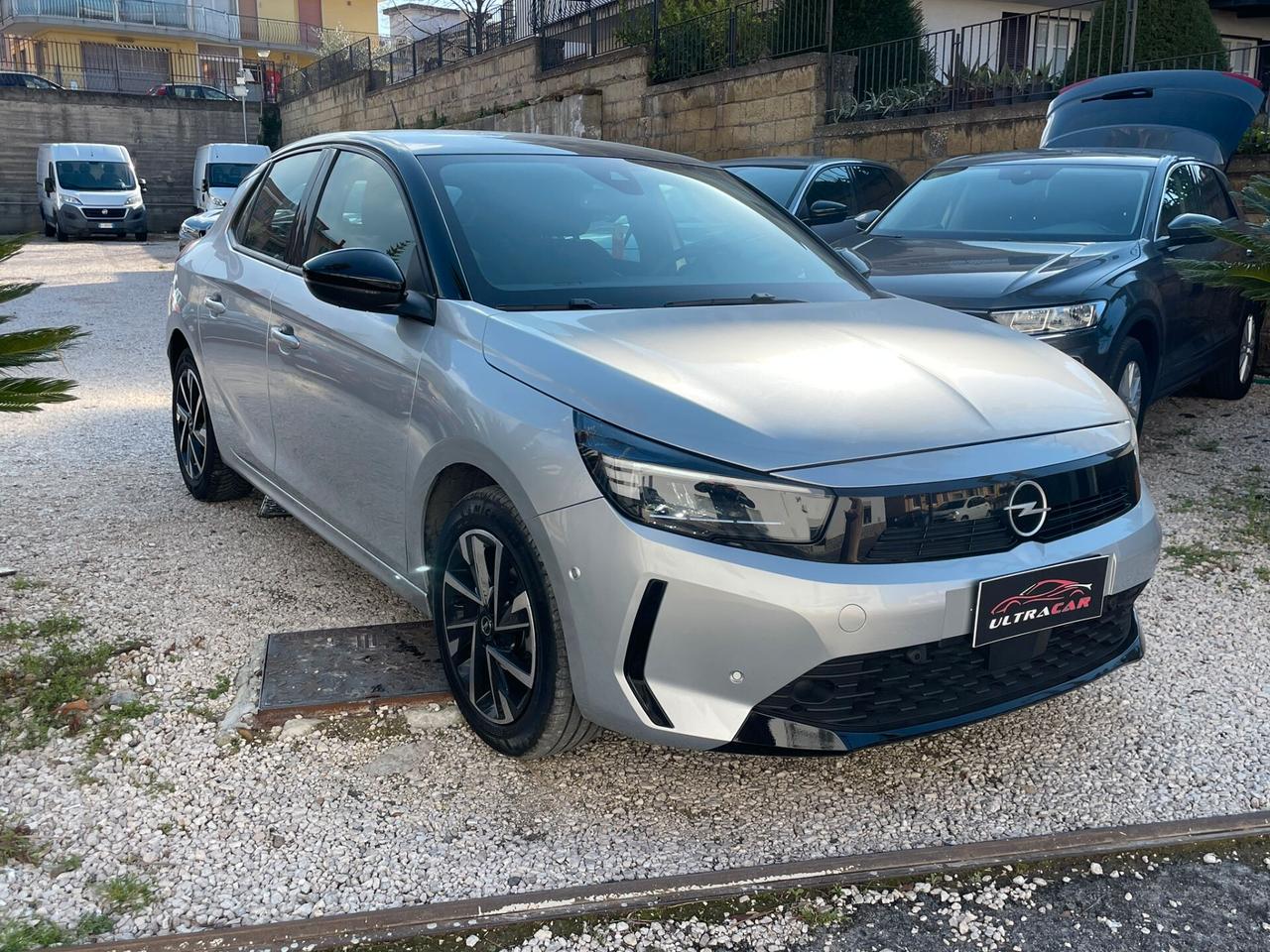 Opel Corsa 1.2 GS LINE